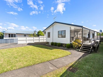 Easy-Care Living in a Prime Location