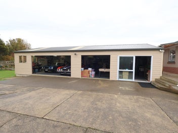 The Garage You've Been Dreaming About!