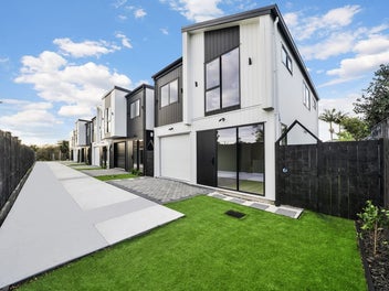 Brand-New Standalone Homes in Mangere Bridge