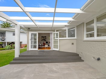 Space, Character and Charm - Te Atatu South
