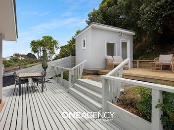 Renovated + Studio First Home Buyer Friendly