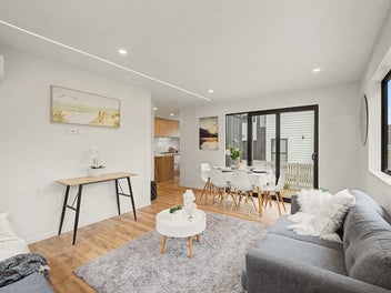 Modern Living at 32 Grande Vue Road, Hillpark