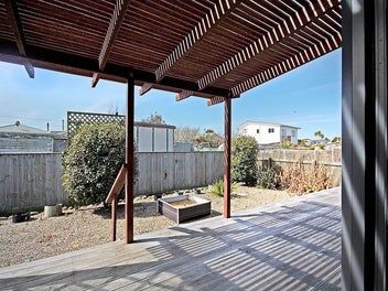Easy Care Beach Living!