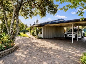 Coastal Opportunity– 4 Bedroom with Huge Potential