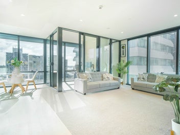 Luxury City Living in The Pacifica