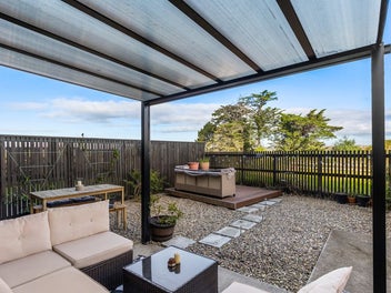 Standalone Parkside Living for the whole Family