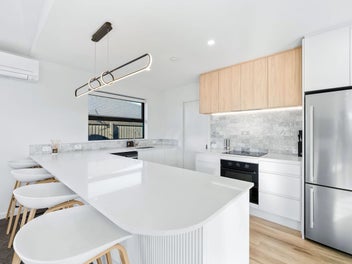 High Spec Home in Falcons Landing