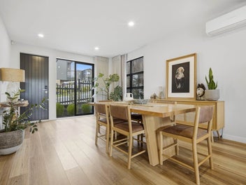 Quality Family Home with Spa – In Rangi Zone