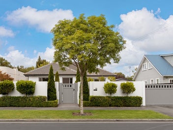Sun Soaked Single Story Living, Prime Location
