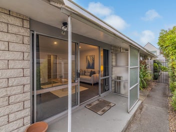 Buy One or Secure Both - Owners Cashing Up