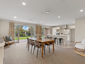 Spacious, Sunny & Ready Now