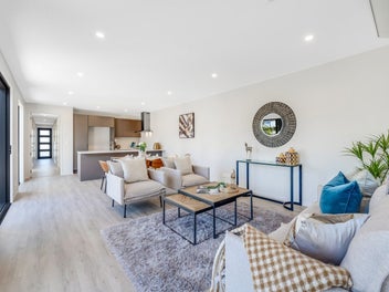 Brand new modern living near Pine Harbour