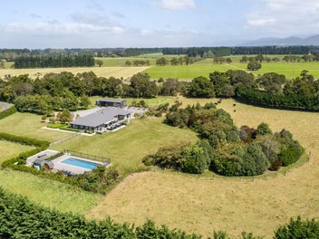 Expansive living, exceptional outlook