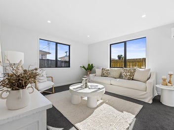 Brand-New Living in East Quarter, Papamoa