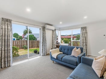 Charming Two Bedroom Unit in Desirable Halswell