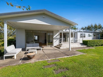 Rural Charm Meets Lifestyle Living