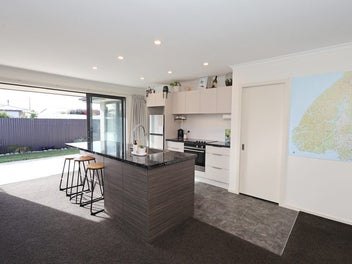 Modern Living with Space, Style & Sun!