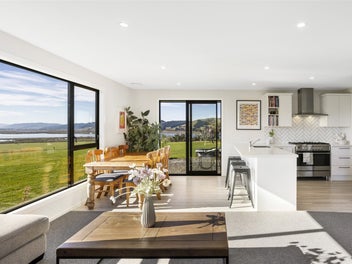 Modern peaceful living, stunning setting