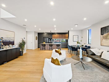 Big Living - Zero Fuss - Freestanding
