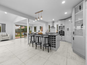 Distinctive Home - Unmatched Harbour Location