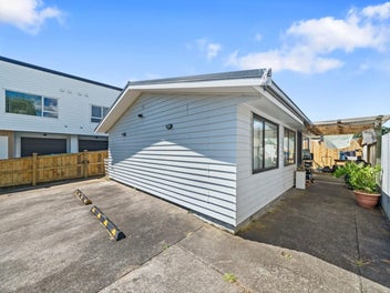 Image 1 of 10