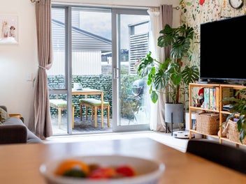 STYLISH & SUNNY LIVING IN THE HEART OF NEWTOWN