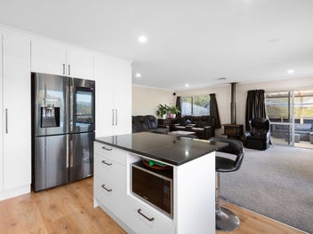 Spacious Family Haven in the Heart of Whitby