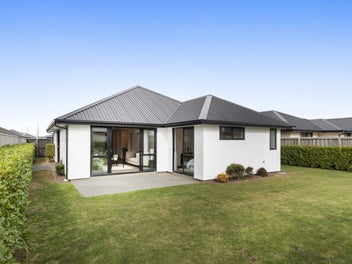 Deadline sale – inviting offers above $719,000