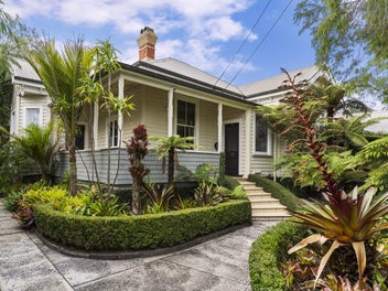 Image 1 of 18