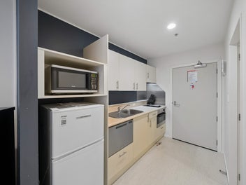 Stylish, Central & Ready to Go