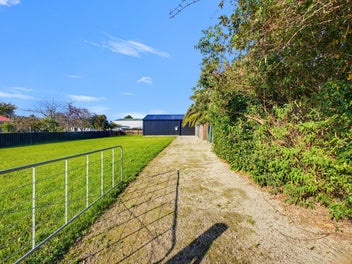 Big Section. Big Shed. Bigger Potential!
