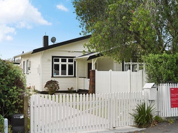Timeless 1930's Bungalow
