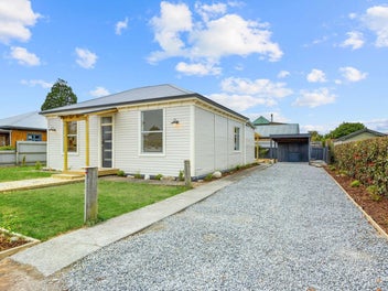 Country charm in a fully renovated cottage