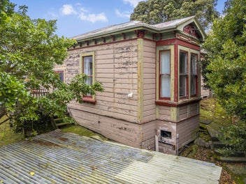 Rare City-Fringe Development Opportunity