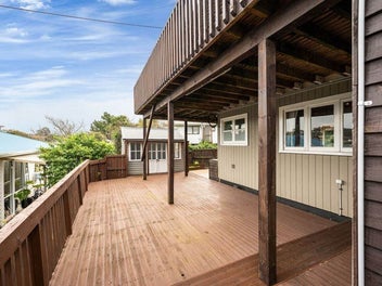 Dual Income Coastal Opportunity Near Penlink