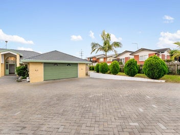 Two Homes, One Massive Freehold Site
