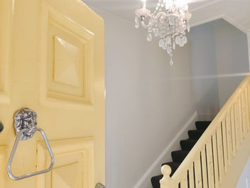 Fresh Renovated 4 Bed House