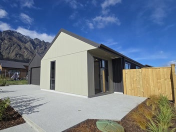 Image 1 of 6