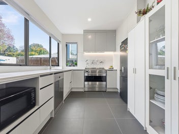 Sophisticated Living, Exceptional Location