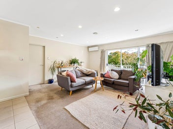 ENTRY LEVEL WITH PLANS ON 400M² – DGZ!