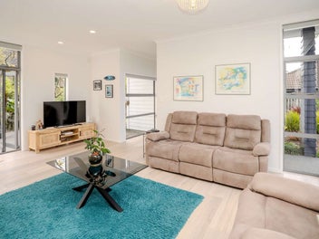 TOWN CENTRE LIVING WITH STYLE