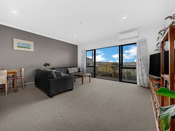 Stylish & Affordable Apartment in Flat Bush