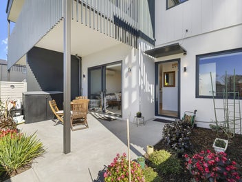 Effortless living - lock up and leave!