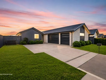 Triple Garage. Designer Finish. Rare Opportunity
