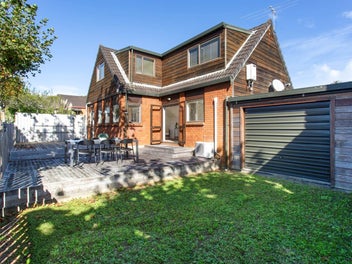 Affordable Freehold Family Lifestyle