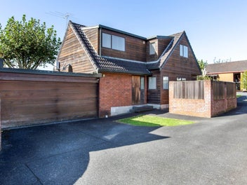 Affordable Freehold Family Lifestyle