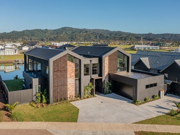 Award-Winning Waterfront Luxury in Whitianga