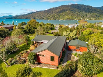 Quality Home oozing Beach Lifestyle