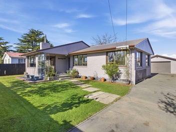 Image 1 of 20