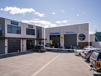 Image 1 of 6